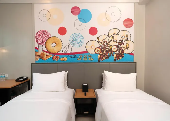 Mcollection - Mactan Island Near And Airport Punta Engano (Mactan)