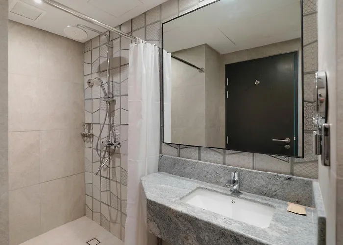 Apartment Mcollection - Mactan Island Near And Airport Punta Engano (Mactan)